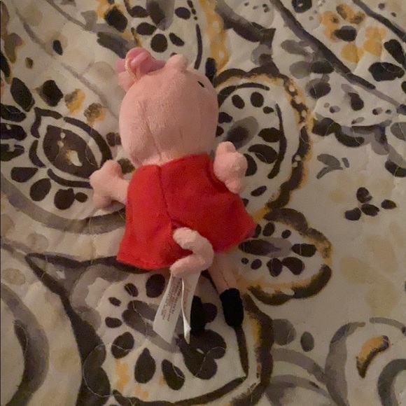 Peppa Pig Beanie Baby - Picture 4 of 4
